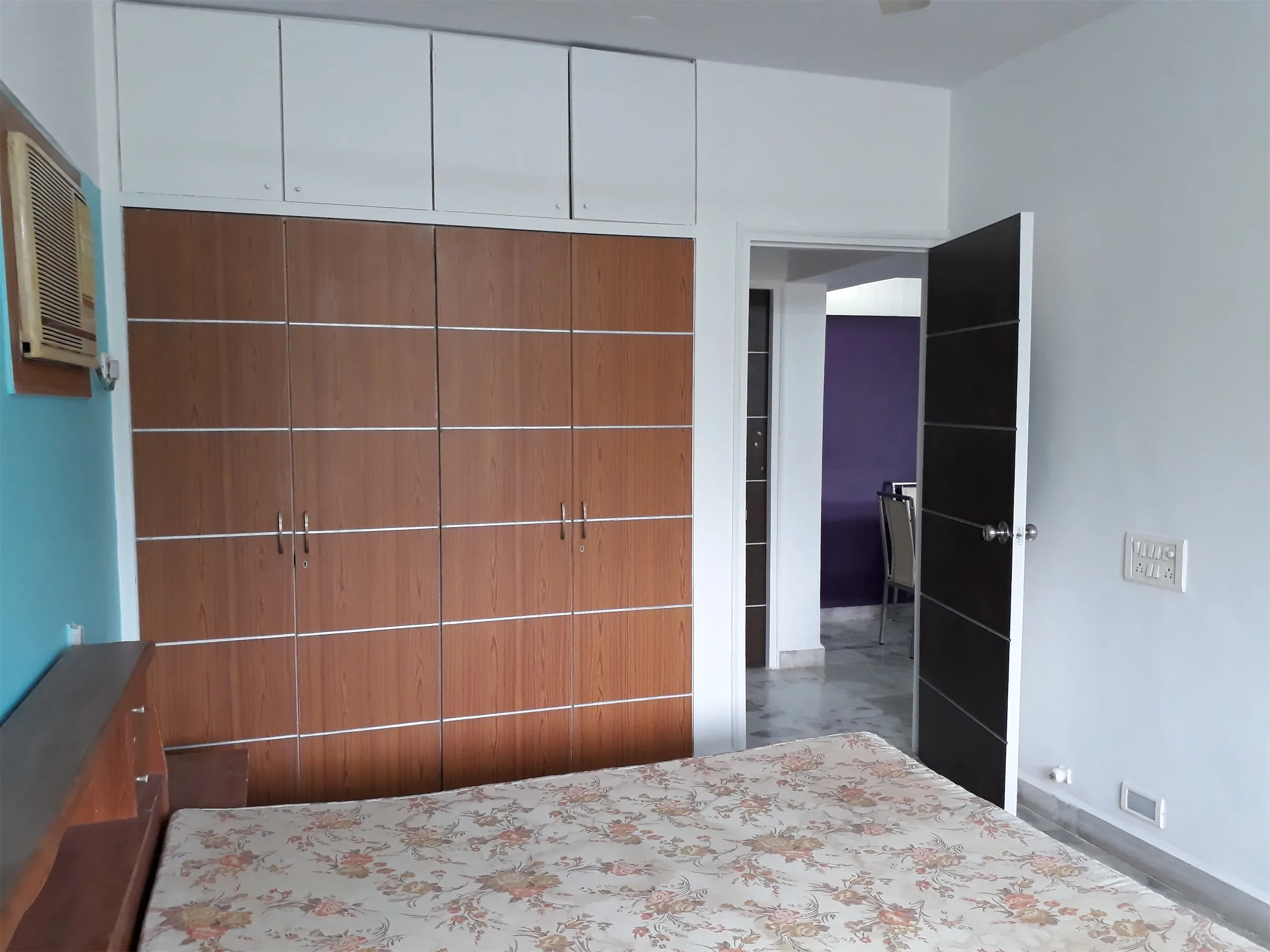 12 parent bedroom enterance cupboard 1